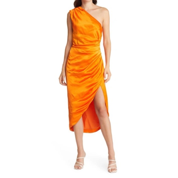 Elliatt Dresses & Skirts - Elliatt Cassini Orange One Shoulder Midi Dress Size M